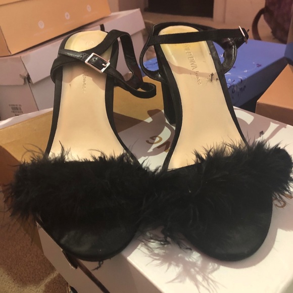 Fluffy FUZZY BLACK HEELS y2k vintage vibes - Picture 2 of 4
